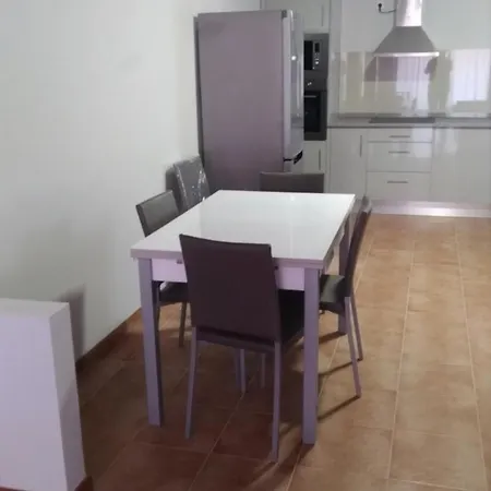 Madalena Near The Beach, With Car At & Wifi * סנטה קרוז