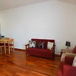 Semesterbostad Madalena Near The Beach, With Car At & Wifi *